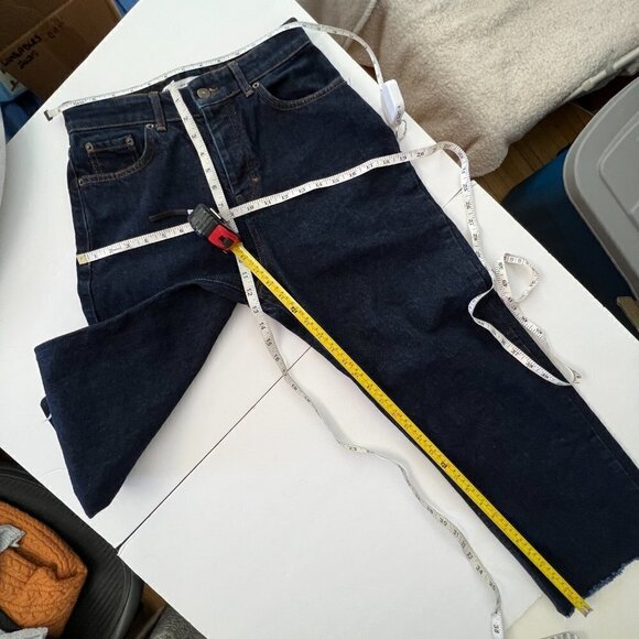 Zara High Rise Button Fly Straight Cropped Raw Hem Denim Jeans Dark Wash Sz 4‎ - Picture 11 of 13